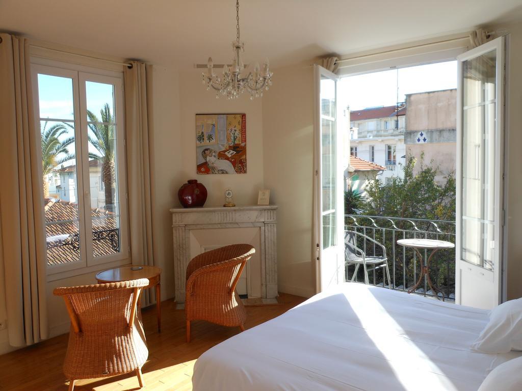 Hotel Villa Les Cygnes Nice Quarto foto